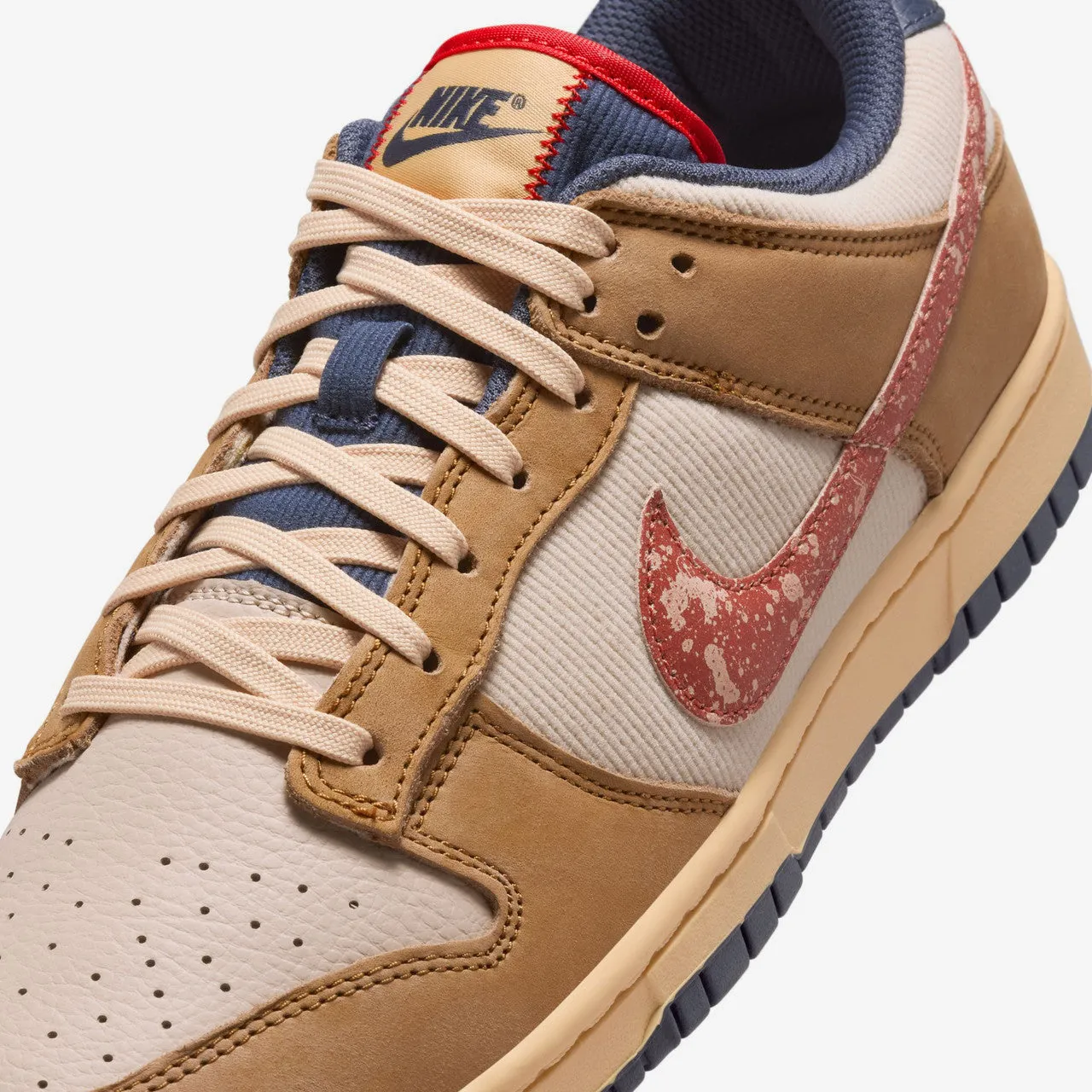 Dunk Low Retro SE rubber chief