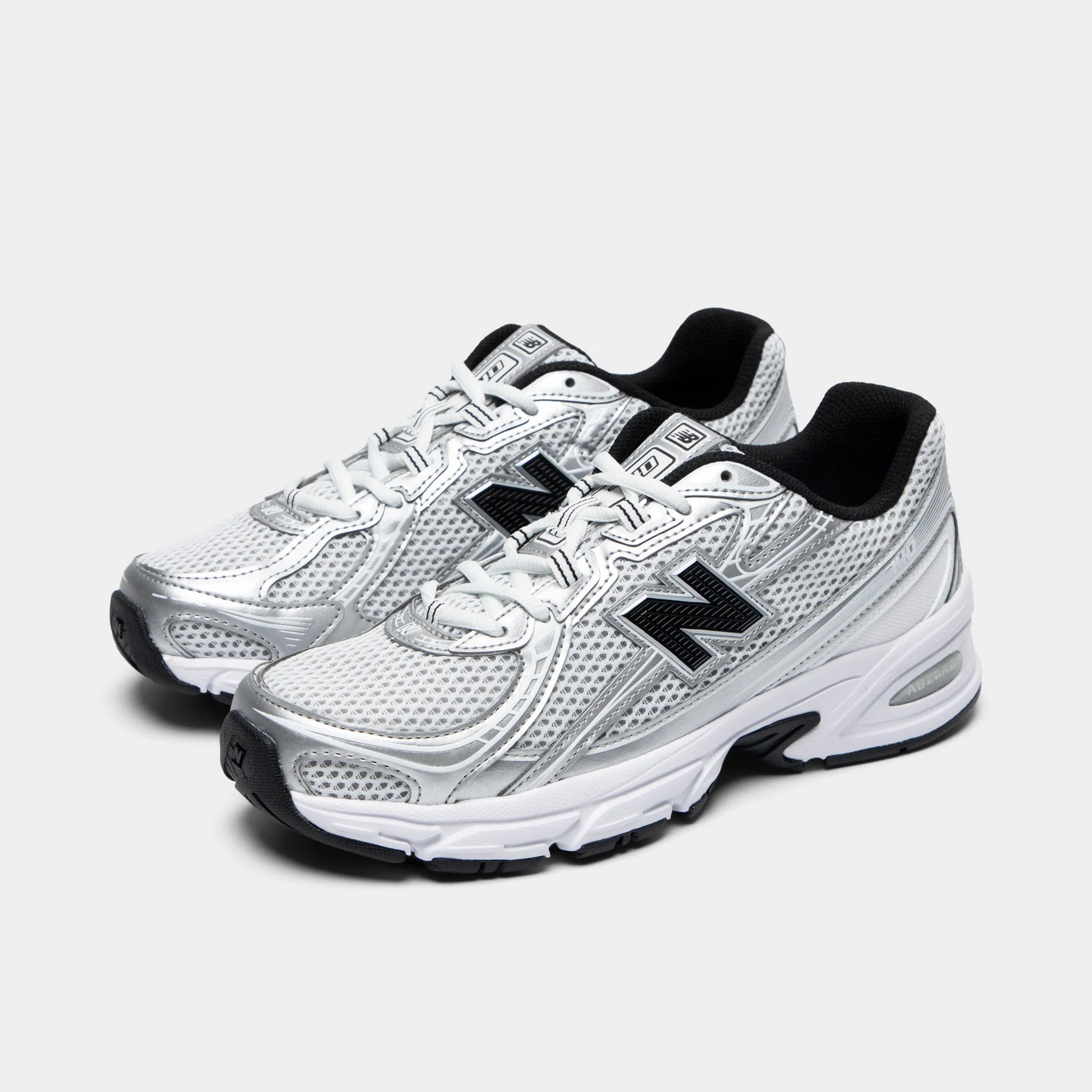 New Balance 740 White / Silver Metallic Long Comfort Odor control