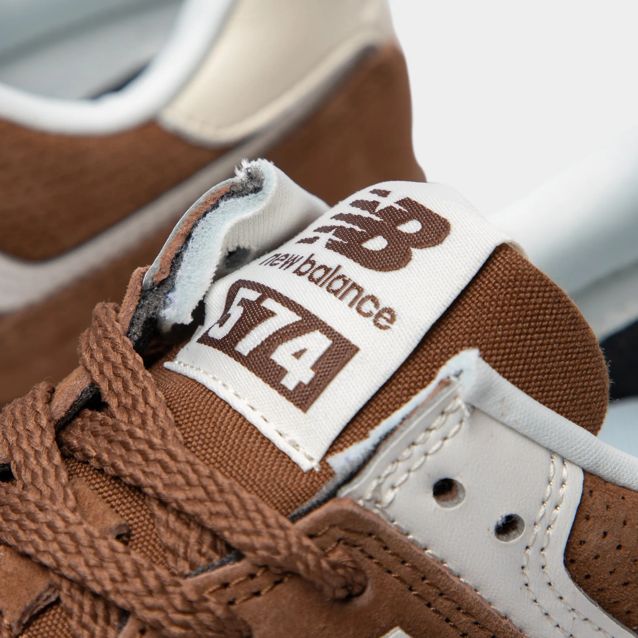 Adaptive Response Platform New Balance Women's WL574NA / True Brown