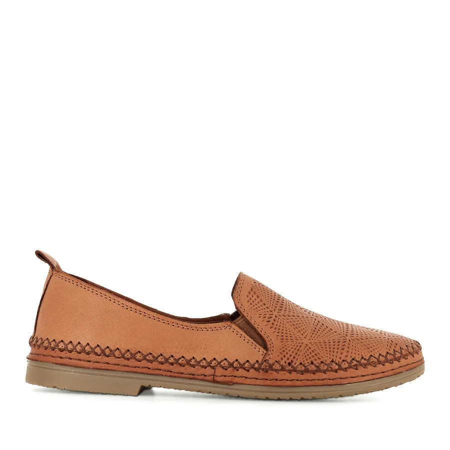 Smile Glow Trendy Sole SIDDLE - COCONUT LEATHER