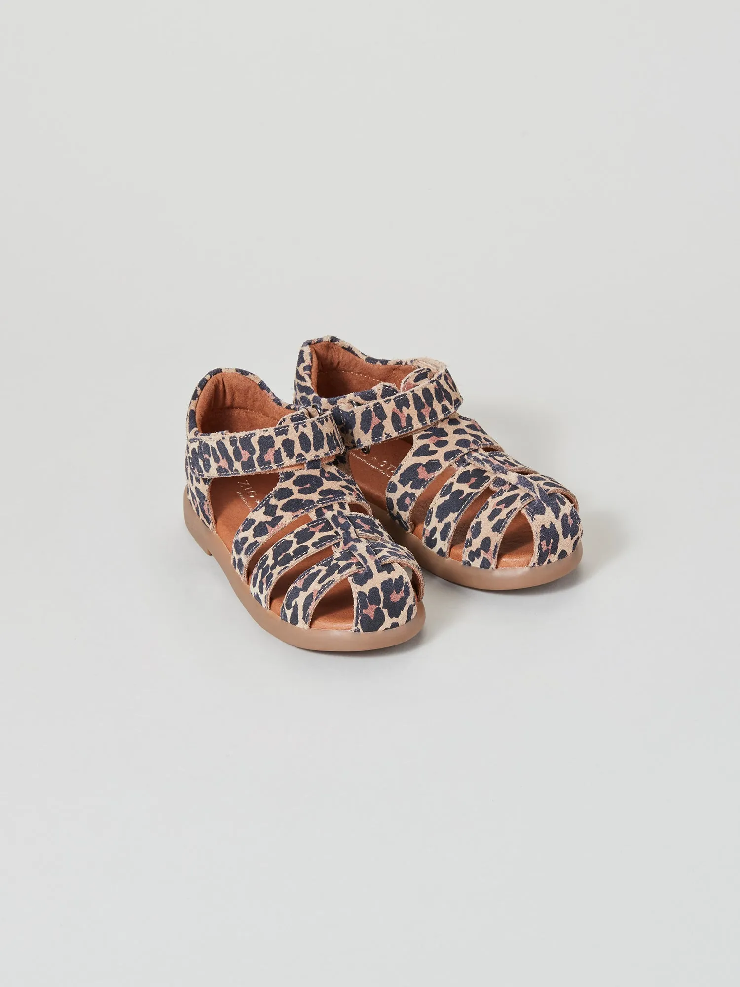 Narrow Fit Outdoor shoes Cosmic Infant Closed-Toe Sandal Natural Animal