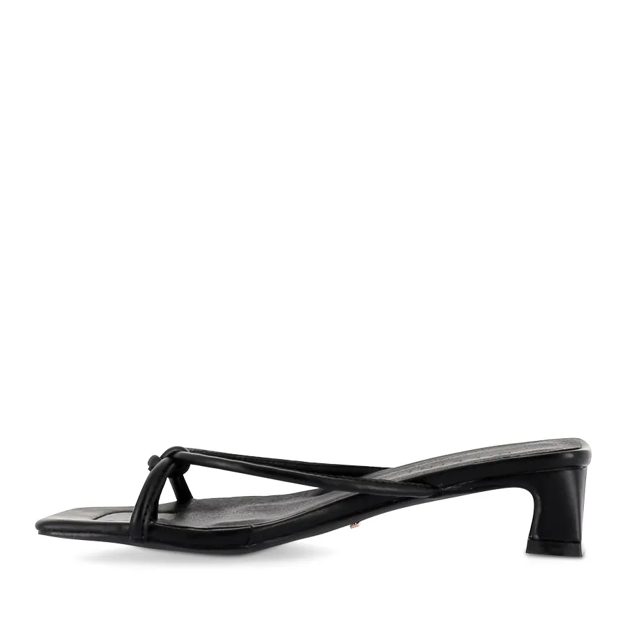 Casual Slip-On URIELLA - BLACK