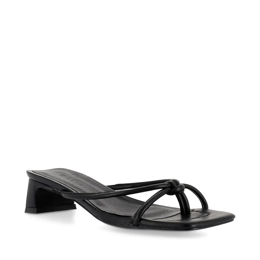 URIELLA - BLACK Soft Sole Fish Dock