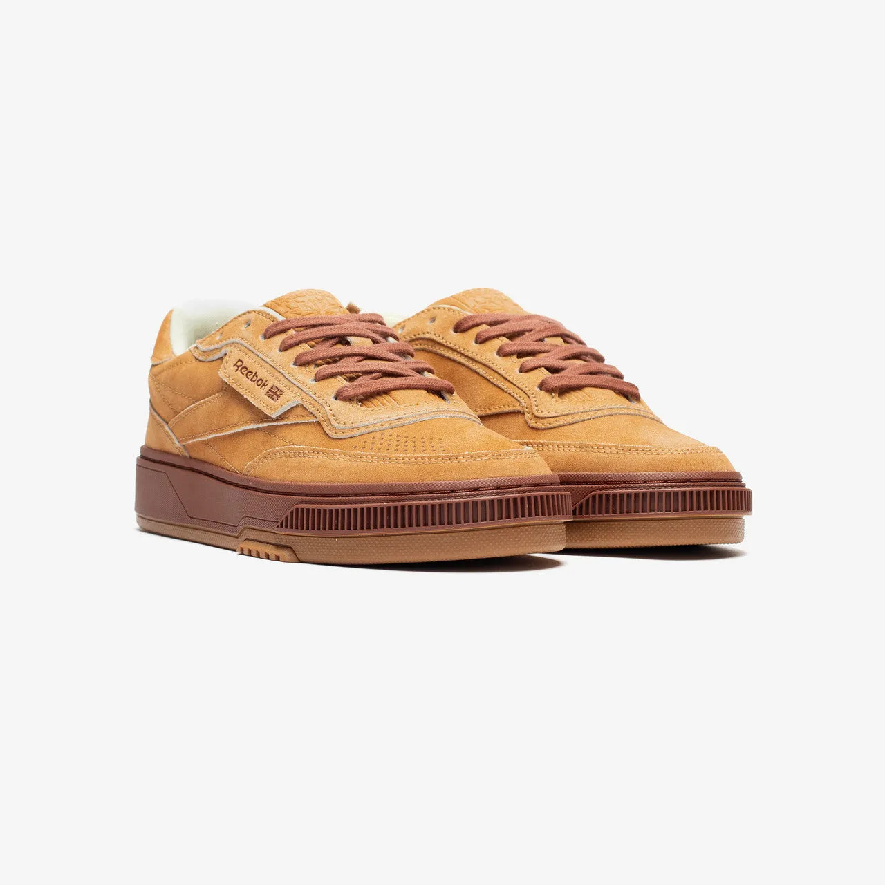 Fresh materials Impact-absorbing fit Club C LTD