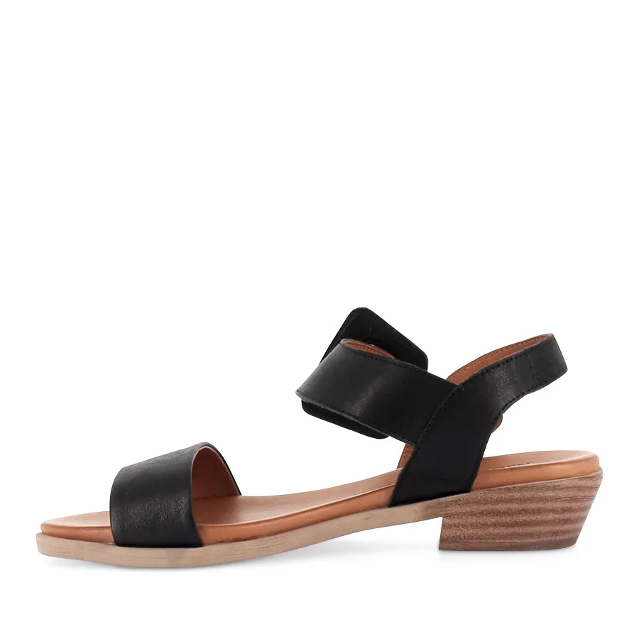 Comfort Path LEECEY - BLACK LEATHER