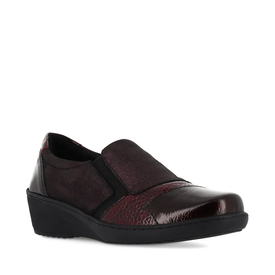 Effortless Leather Slip-ons Firm Sure CP461-18 - WINE PATENT