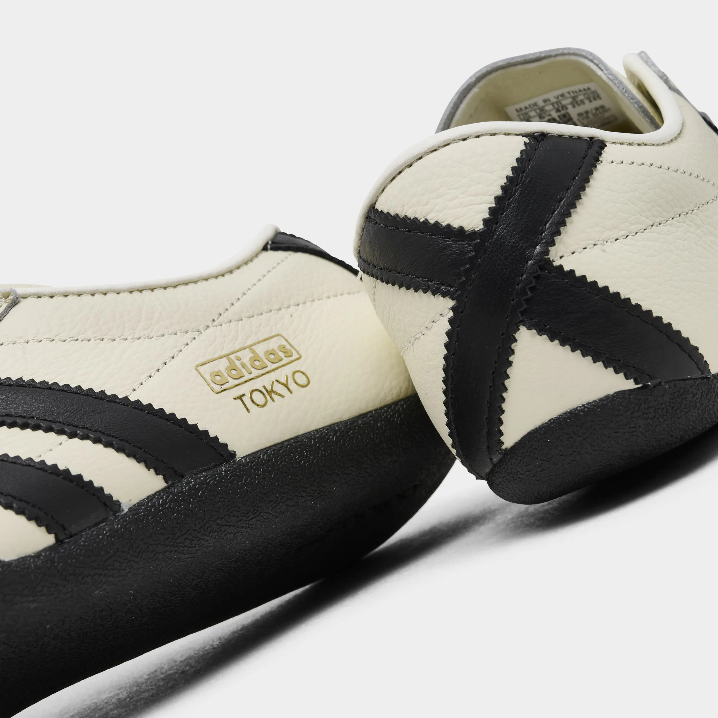 adidas Originals Women's Tokyo Off White / Core Black - Gold Durable Eyelets Good Traction