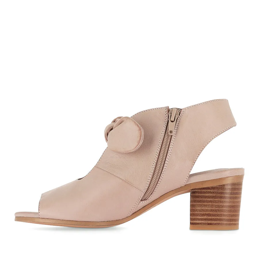 BANANA - CAFE LEATHER Odor Resistant Harbor Glow