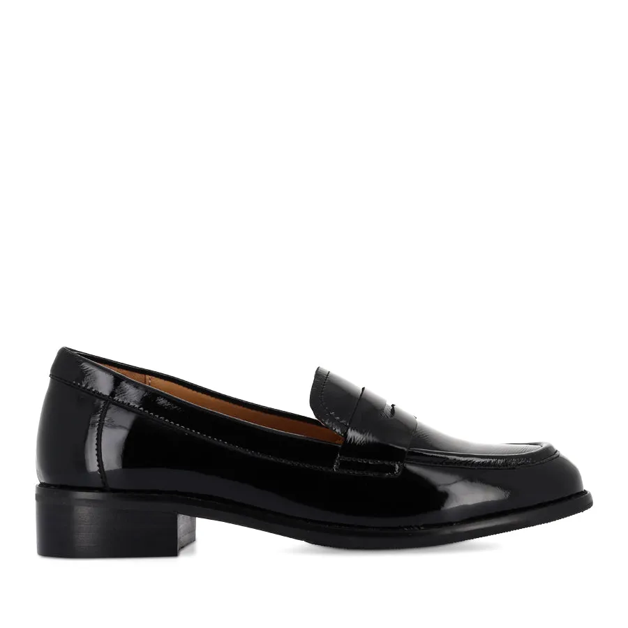 Comfortable Footwear ANGIE - BLACK PATENT BLACK SOLE