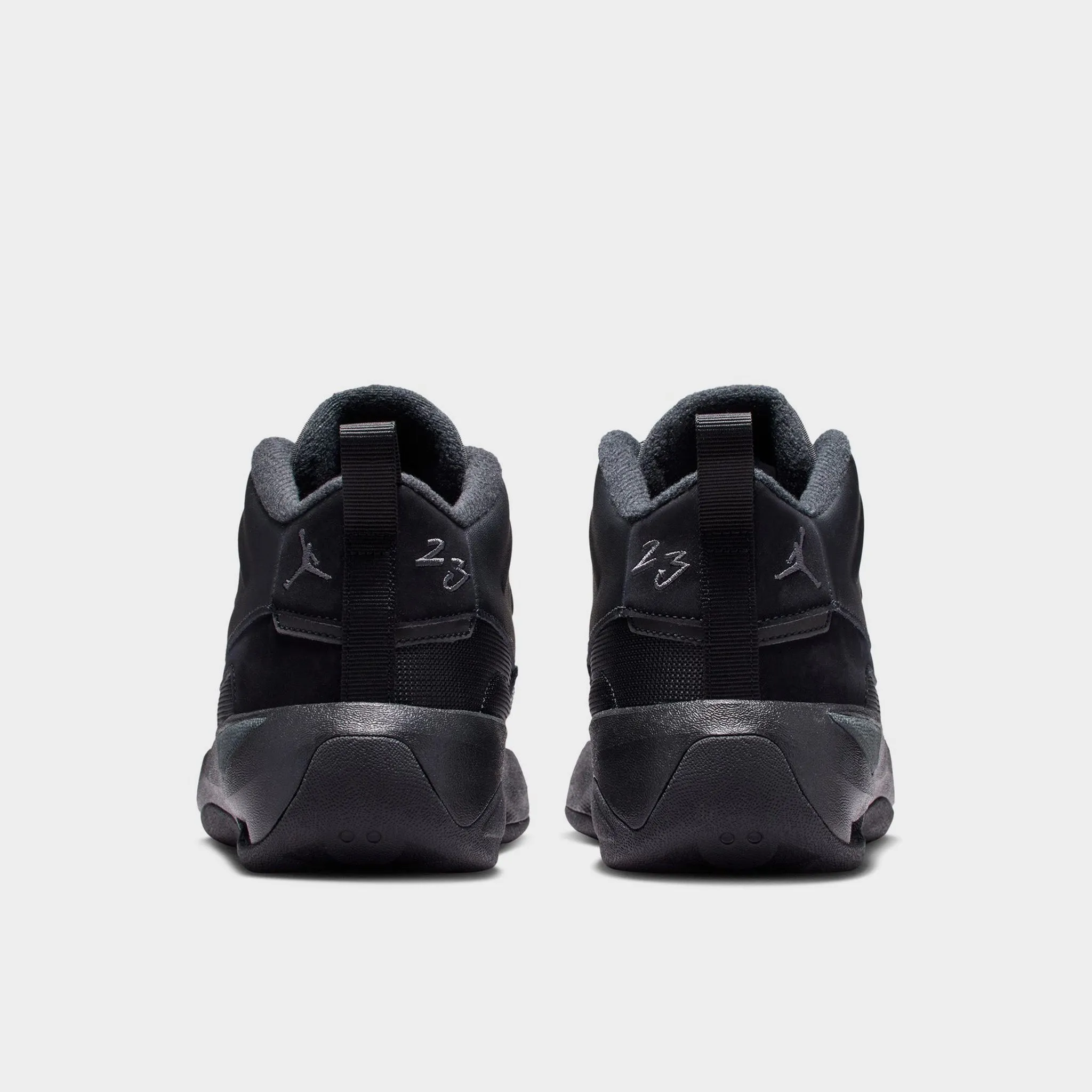 Trail Style Commuter Choice Jordan Max Aura 7 GS Black / Anthracite
