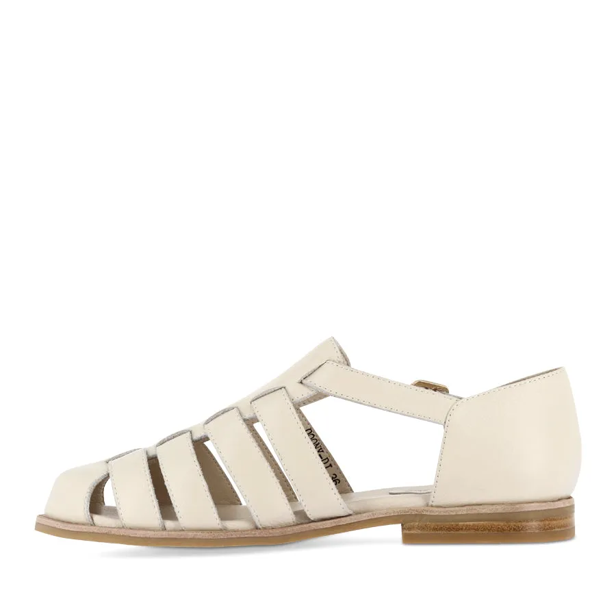 QOONY - MILK LEATHER Beach Footwear Gel Cushioning