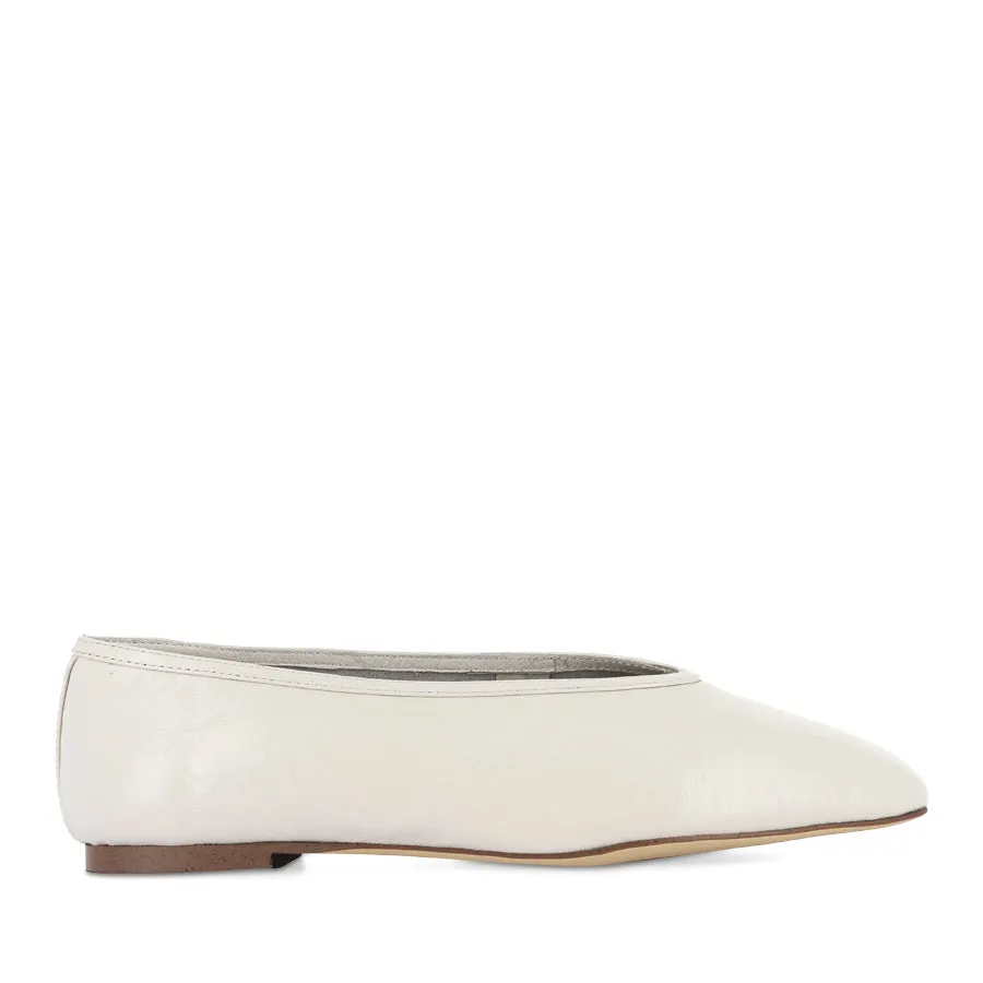 BIANCA - DOVE CRINKLE Practical Style