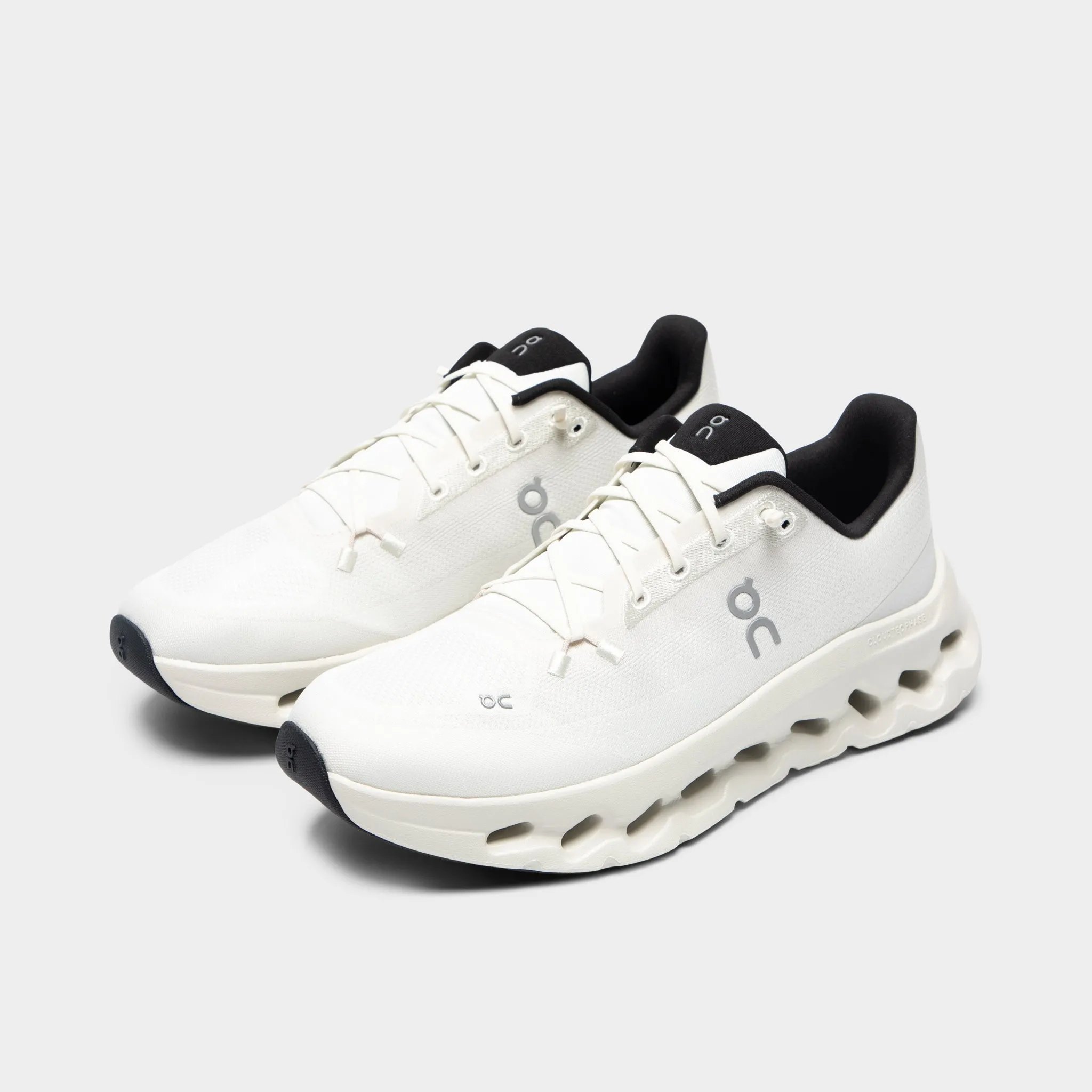 On Cloudtilt 1 Pearl / Ice Structured Shoe cool tones