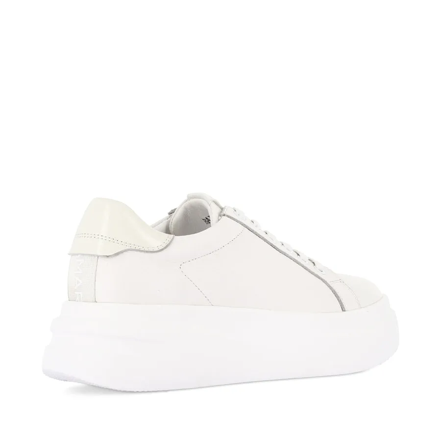 Running Friendly BAILEY - WHITE PATENT LEATHER