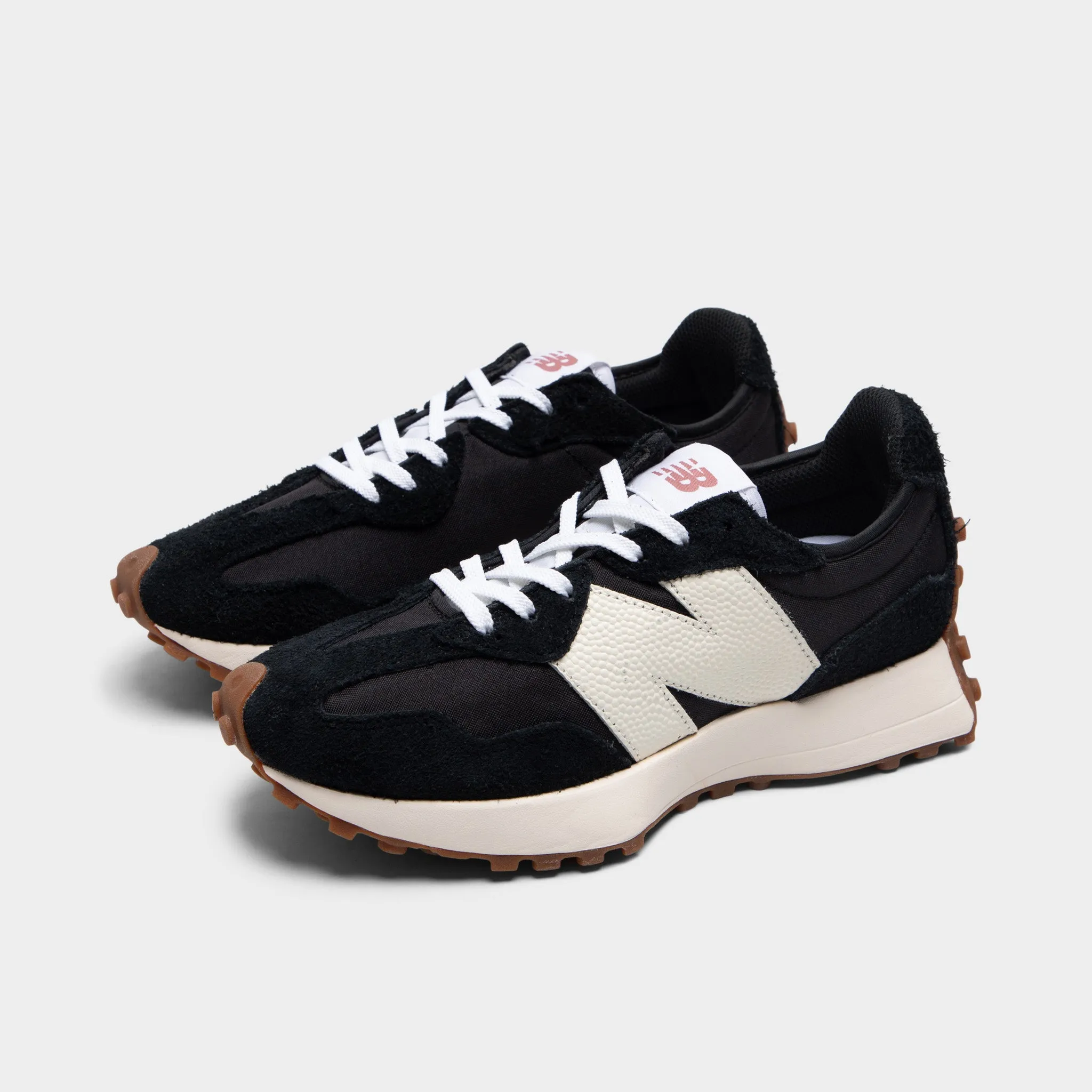 Trend-setting sole New Balance Women's 327 Black / White - Mineral Red