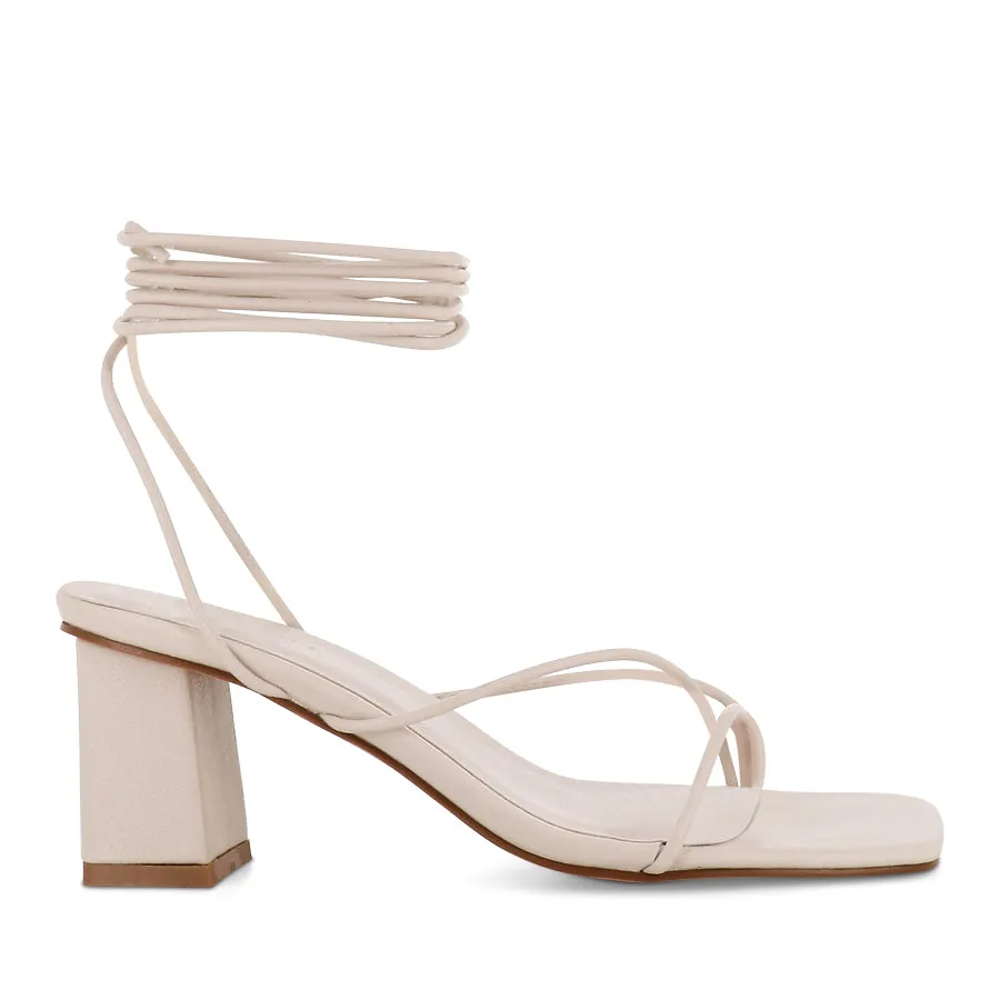ULALI - IVORY Cozy Walking Shoes