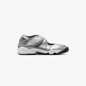 winter - style shopping Wmns Air Rift