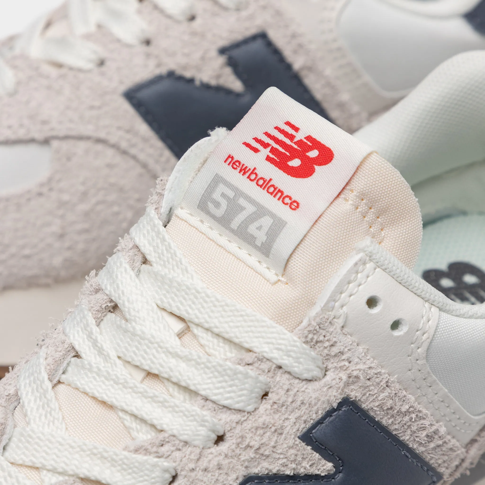 Moisture Wicking Fabric New Balance Women's WL574ZQA Moonbeam / Sea Salt