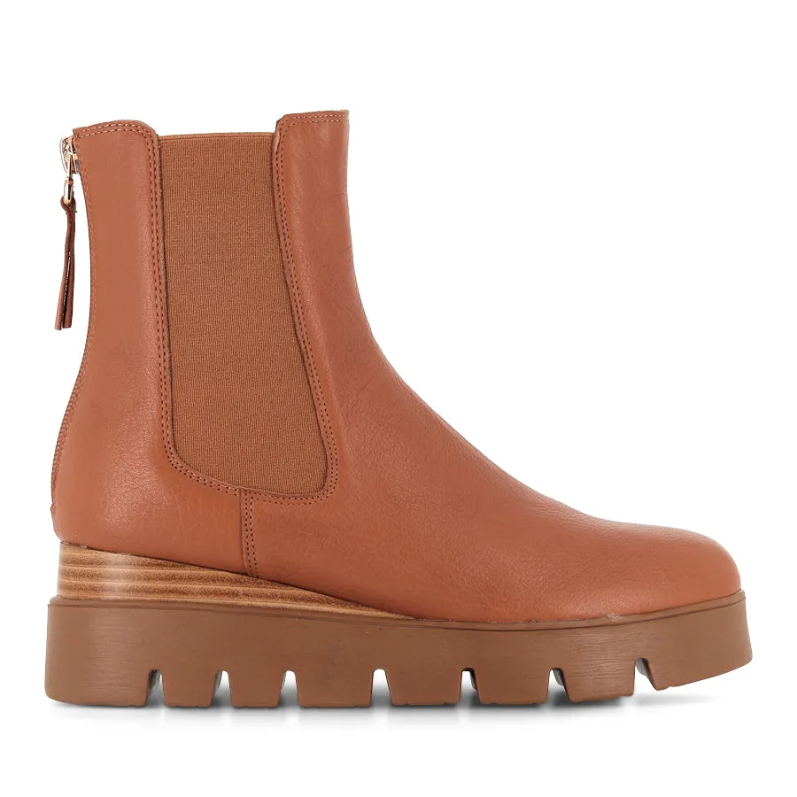 RINNIT - DARK TAN LEATHER outdoor mode