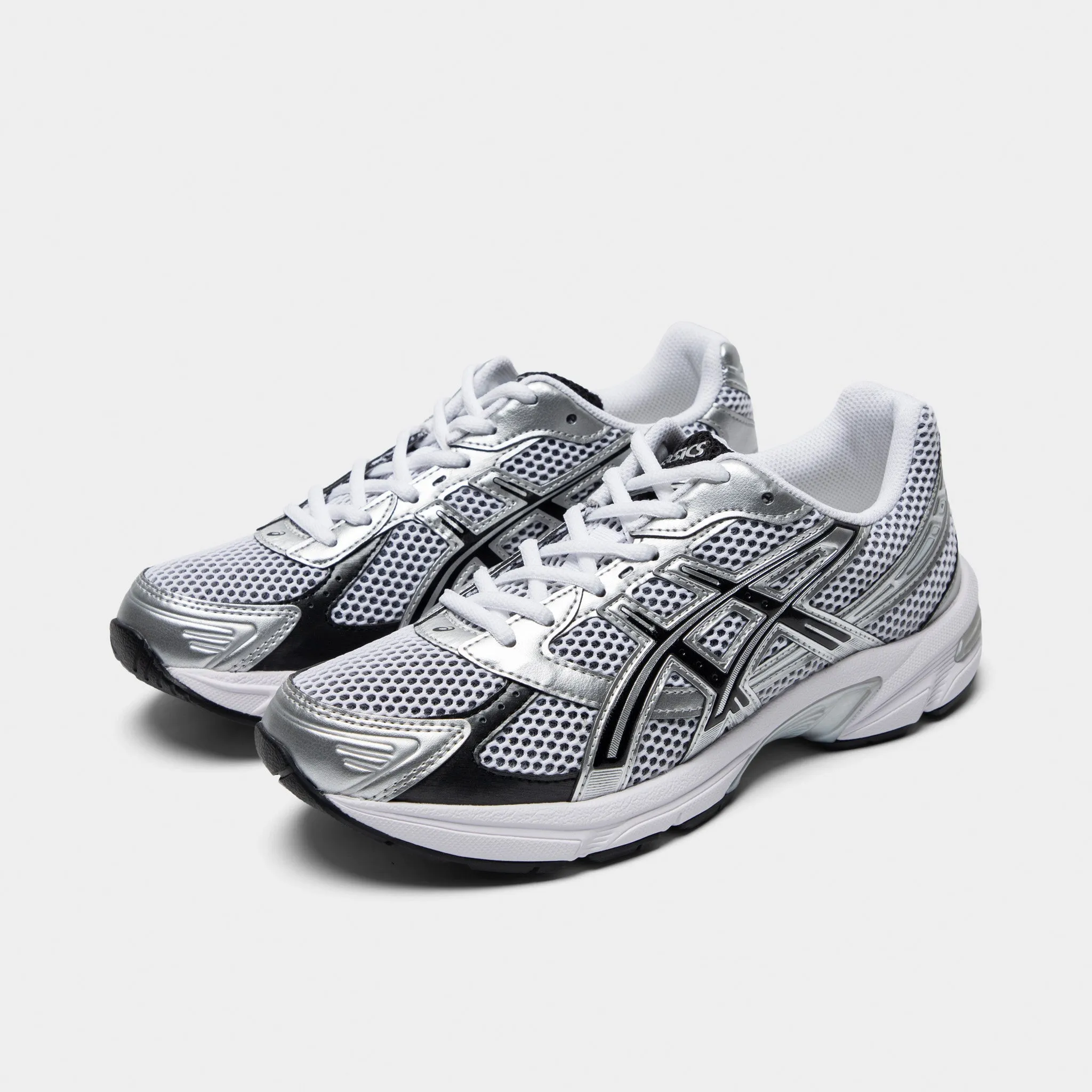 Streamlined materials Energy Boost ASICS GEL-1130 White / Black
