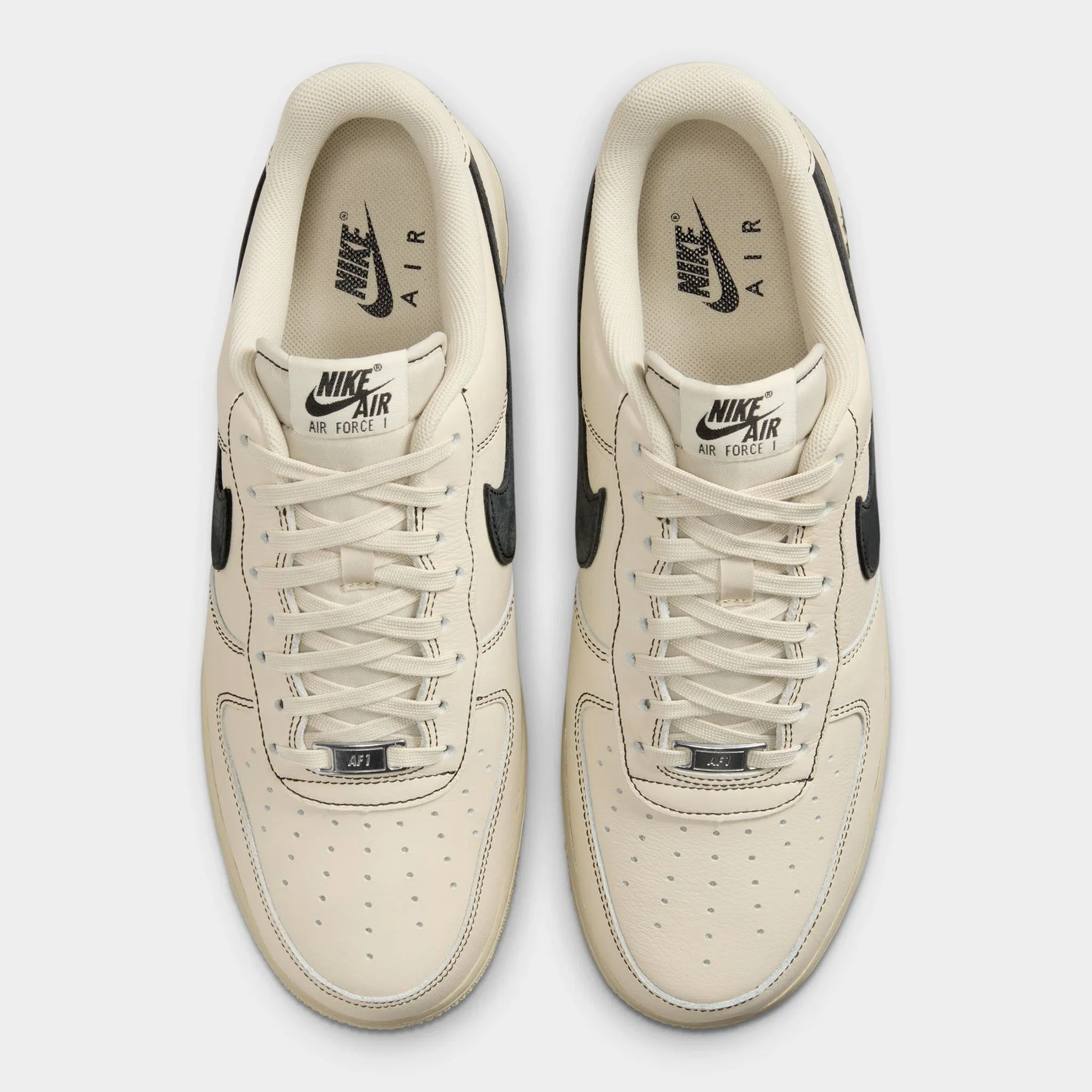 cross - trainers' versatility Relaxed shock absorption Nike Air Force 1 '07 LV8 Light Khaki / Black