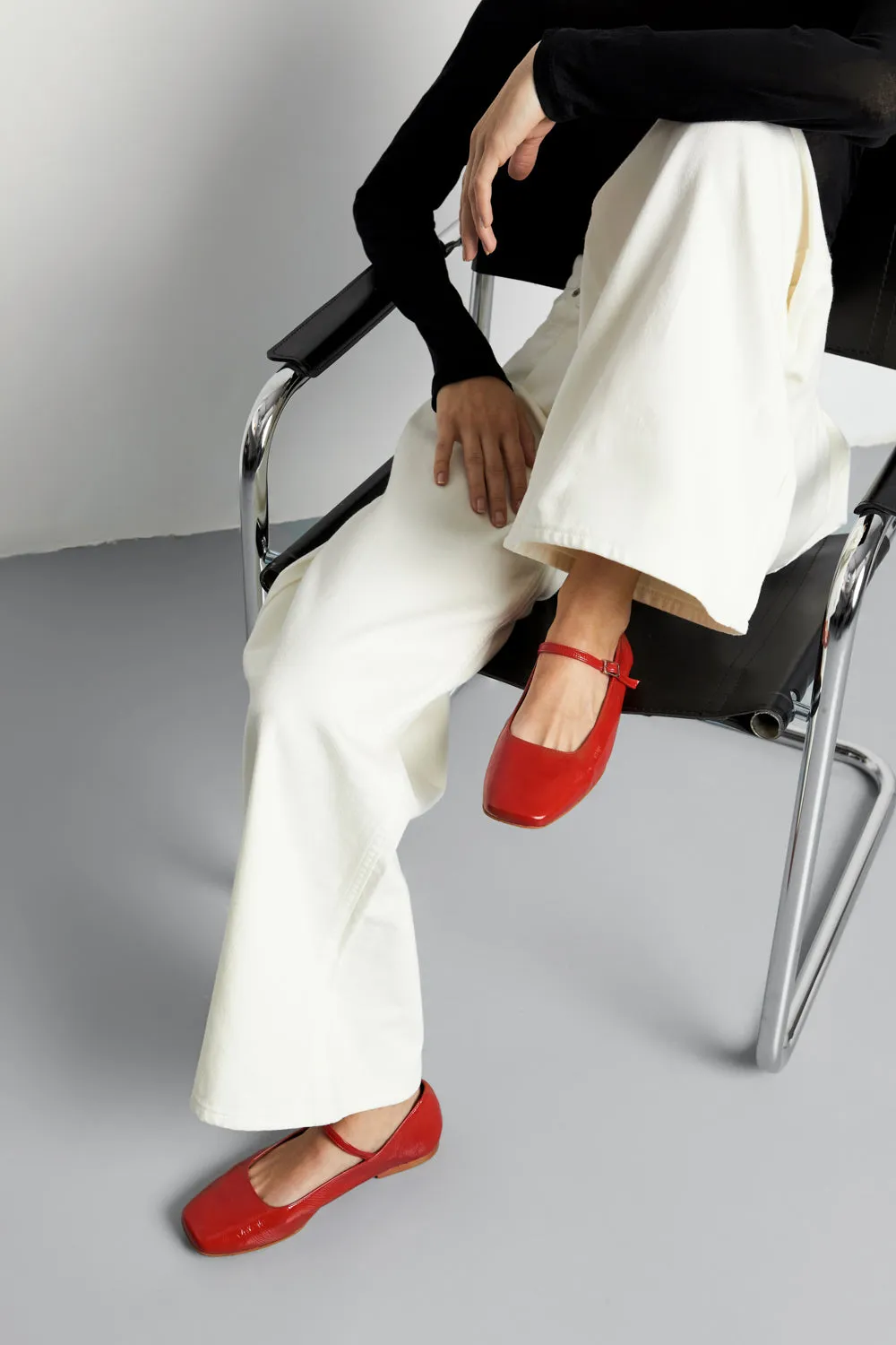 Julieta Mary Janes in Red Patent Leather Comfortable Waist Ties