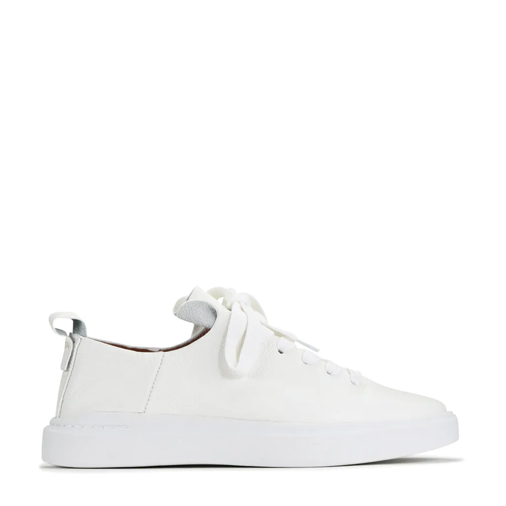 SOCKETTE LEATHER SNEAKER Multi Layer Cushion Stitched Toe Box