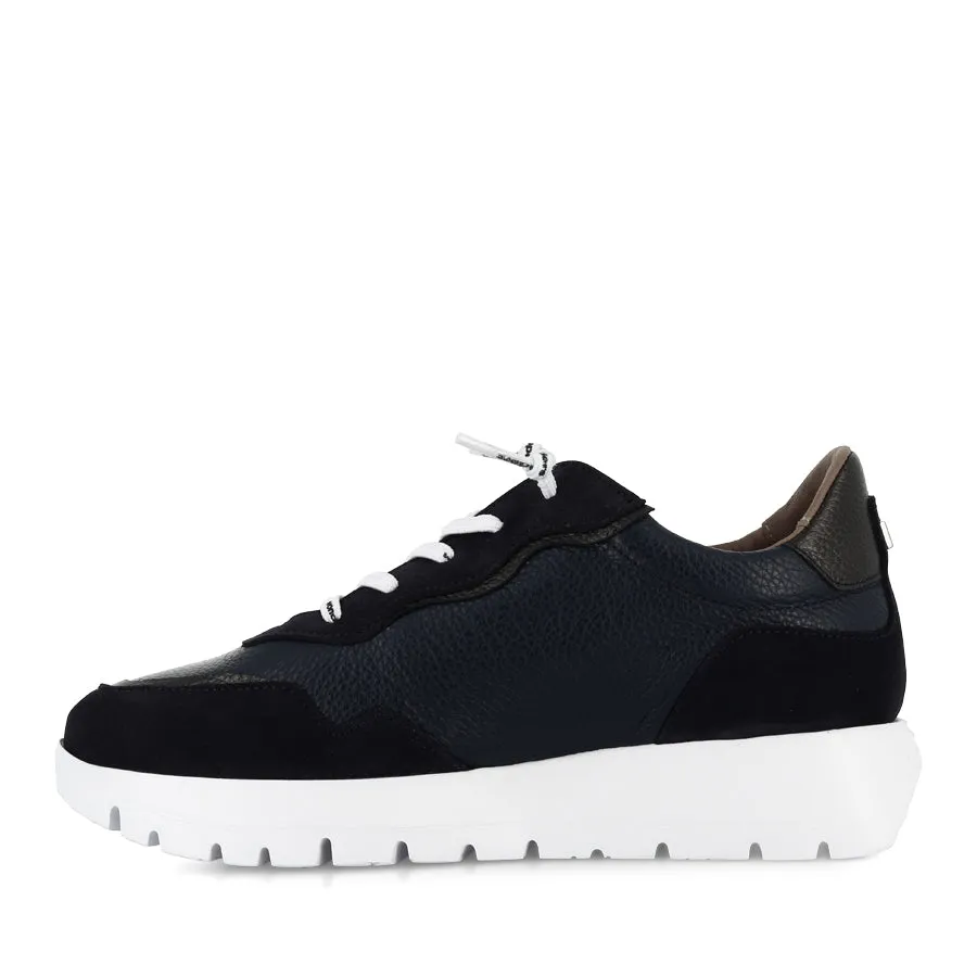 Outdoor Move ANTON A-2473 - NAVY/WHITE SOLE