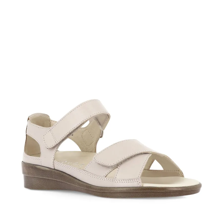 Balanced feel Shiny Gem TASHA - ALMOND LEATHER