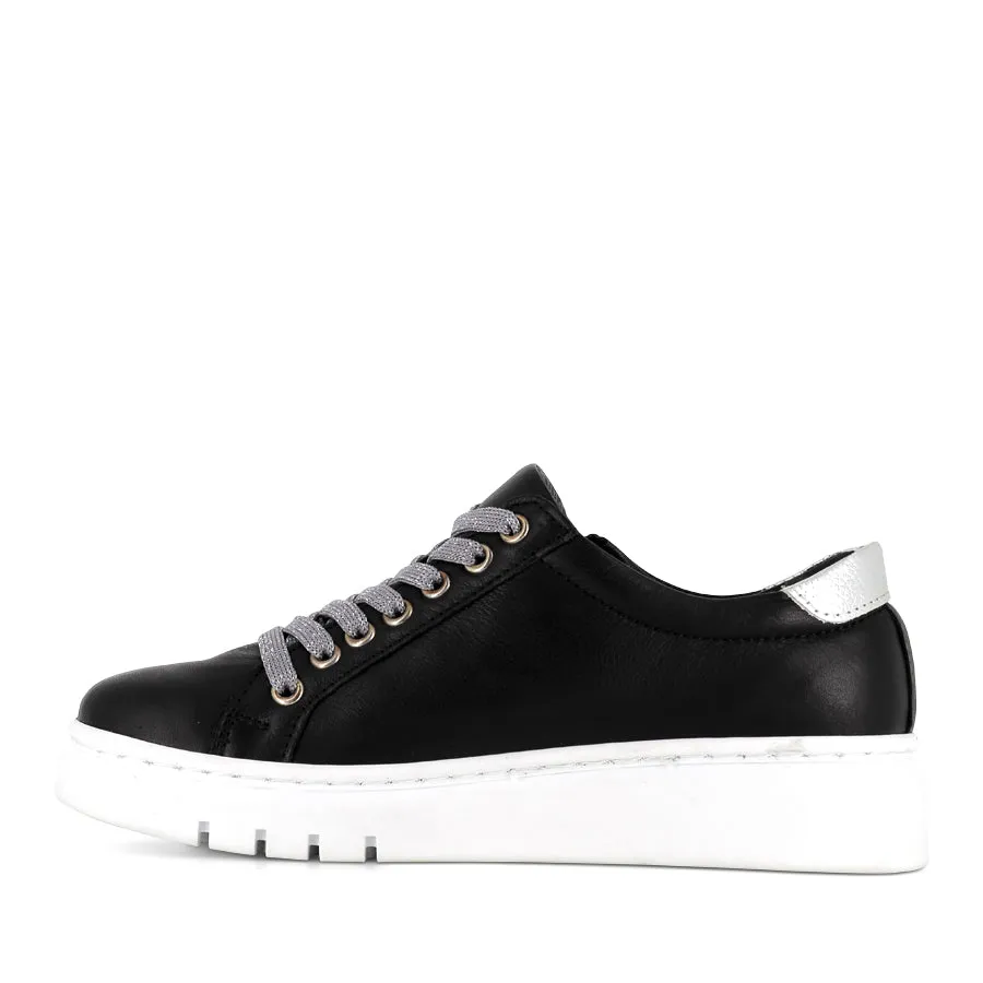 Subtle Texture Endurance Style. TATTER FRESH - BLACK/SILVER LEATHER