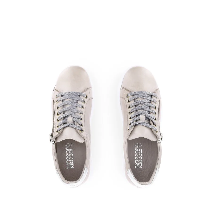 TATTER FRESH - TAUPE/SILVER LEATHER Walk Lifestyle