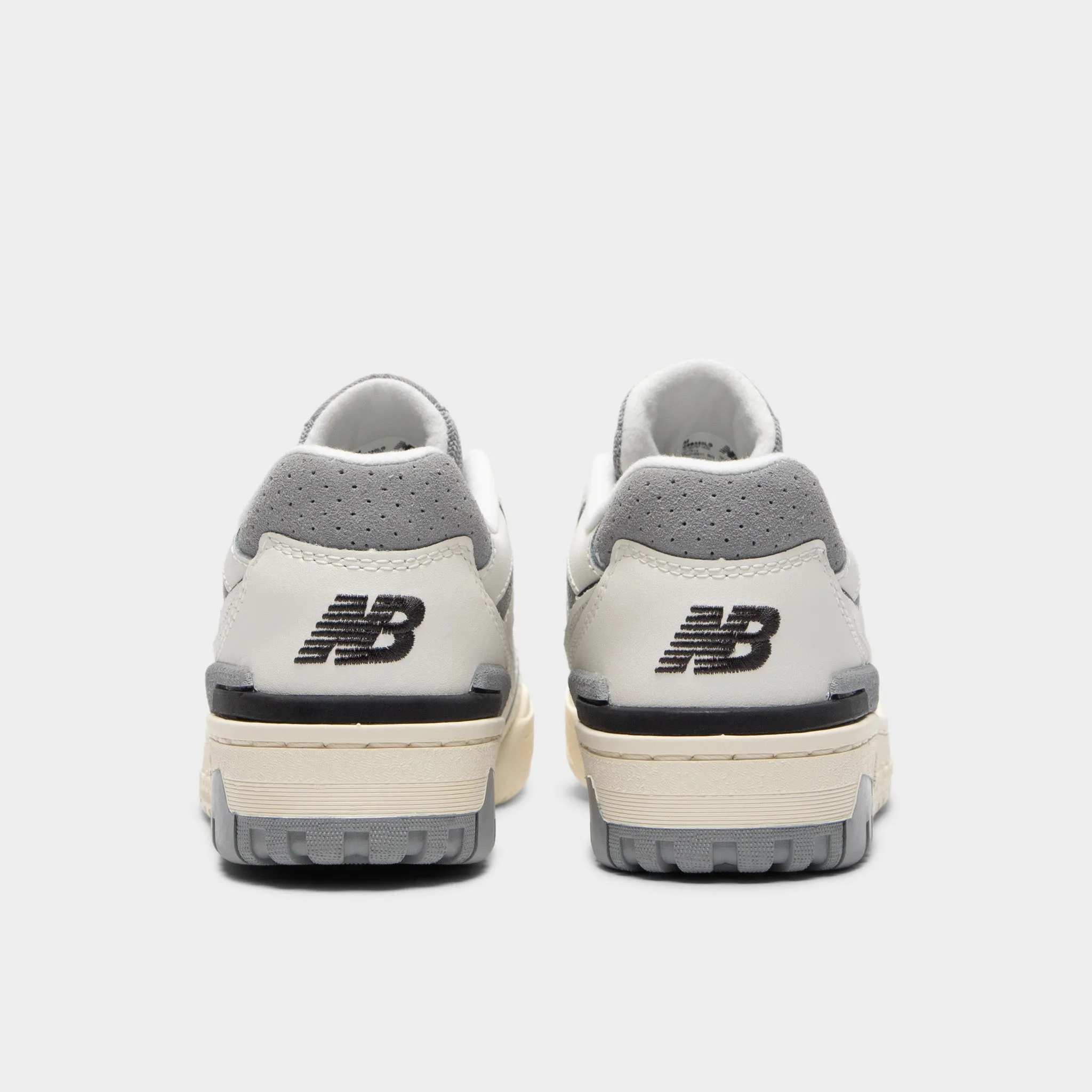 New Balance Juniors' 550 White / Grey simple design