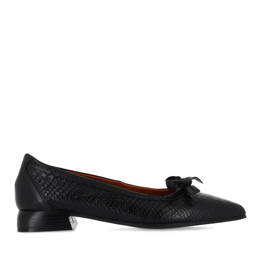 Durable Design TIANA - BLACK REPTILE EMBOSS LEATHER