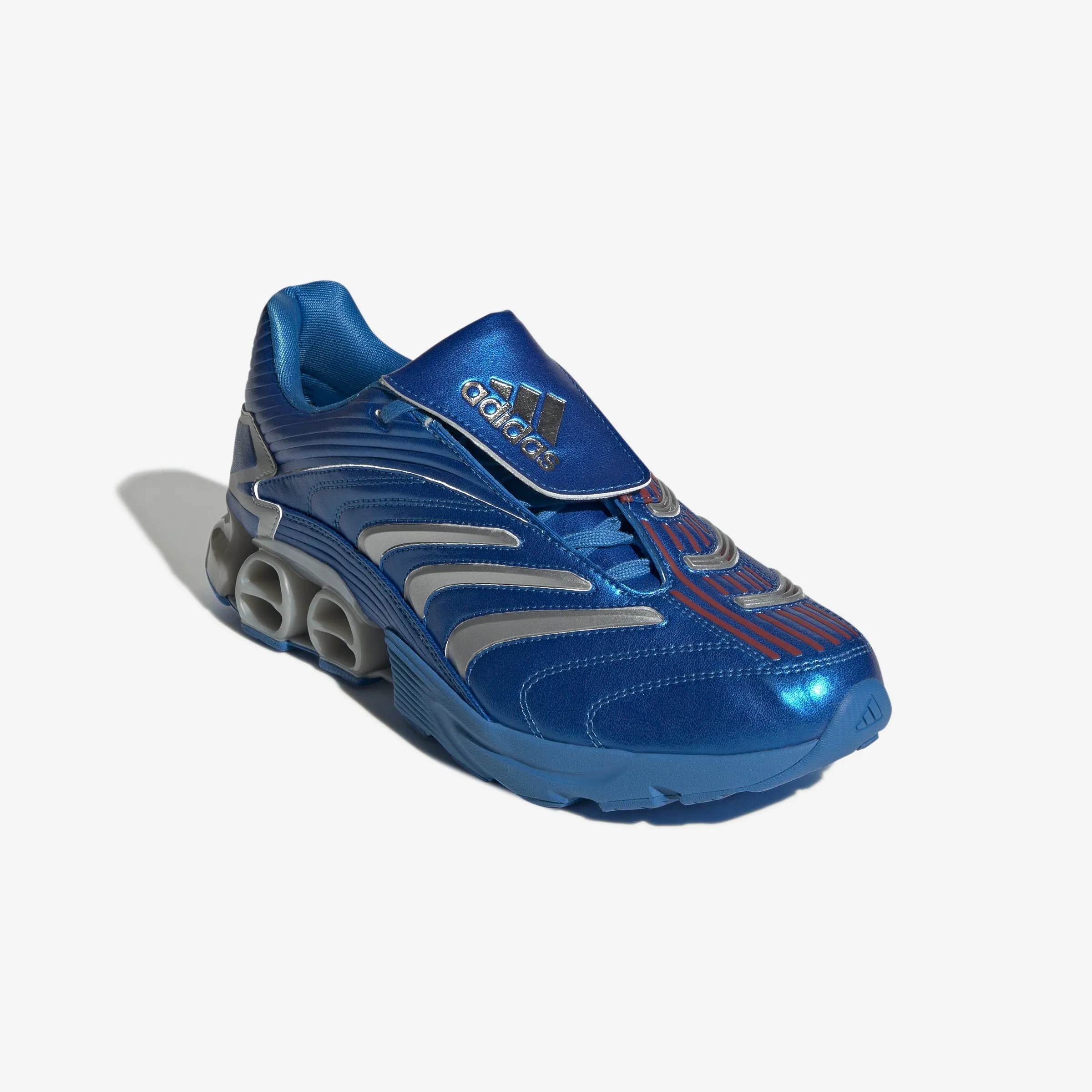 thin heel Predator Megaride