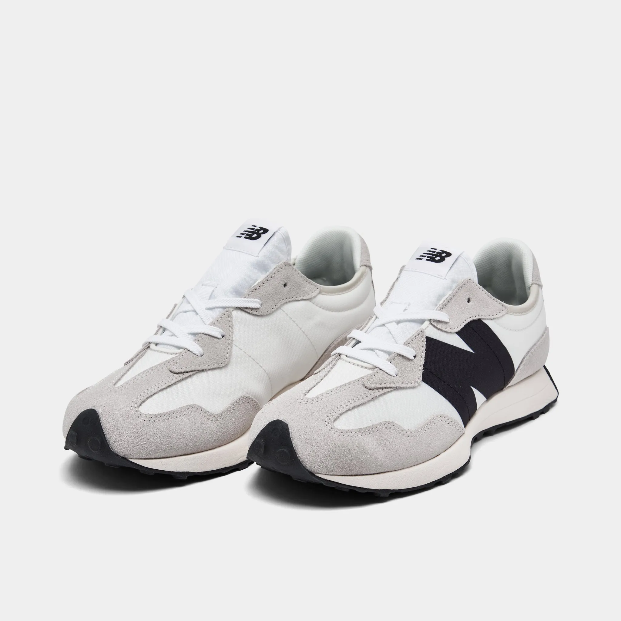 Ultra Cushioned Heel Sleek Wear New Balance Juniors' GS327FE Silver Birch / Black