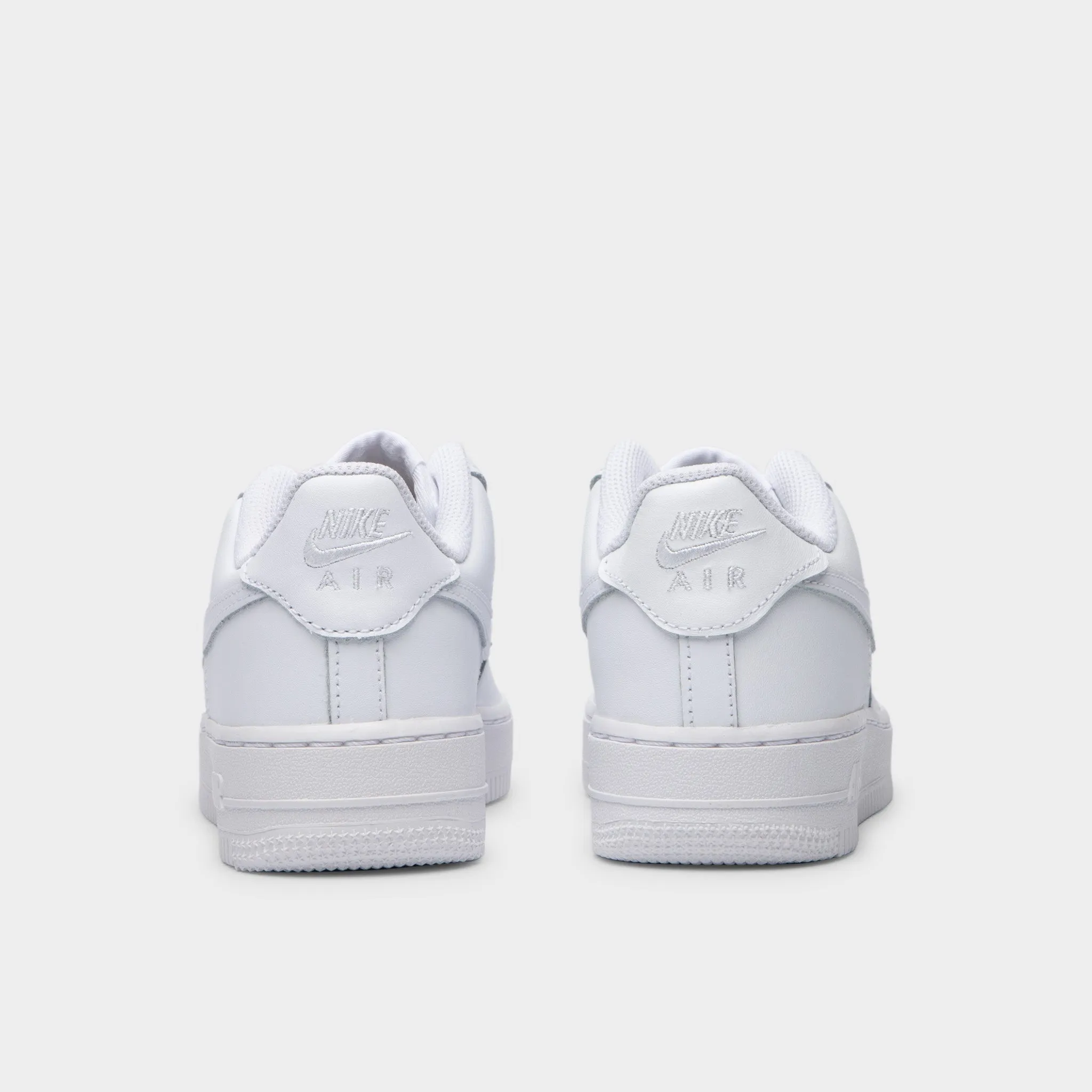 Seamless Upper Construction Nike Air Force 1 LE GS White / White