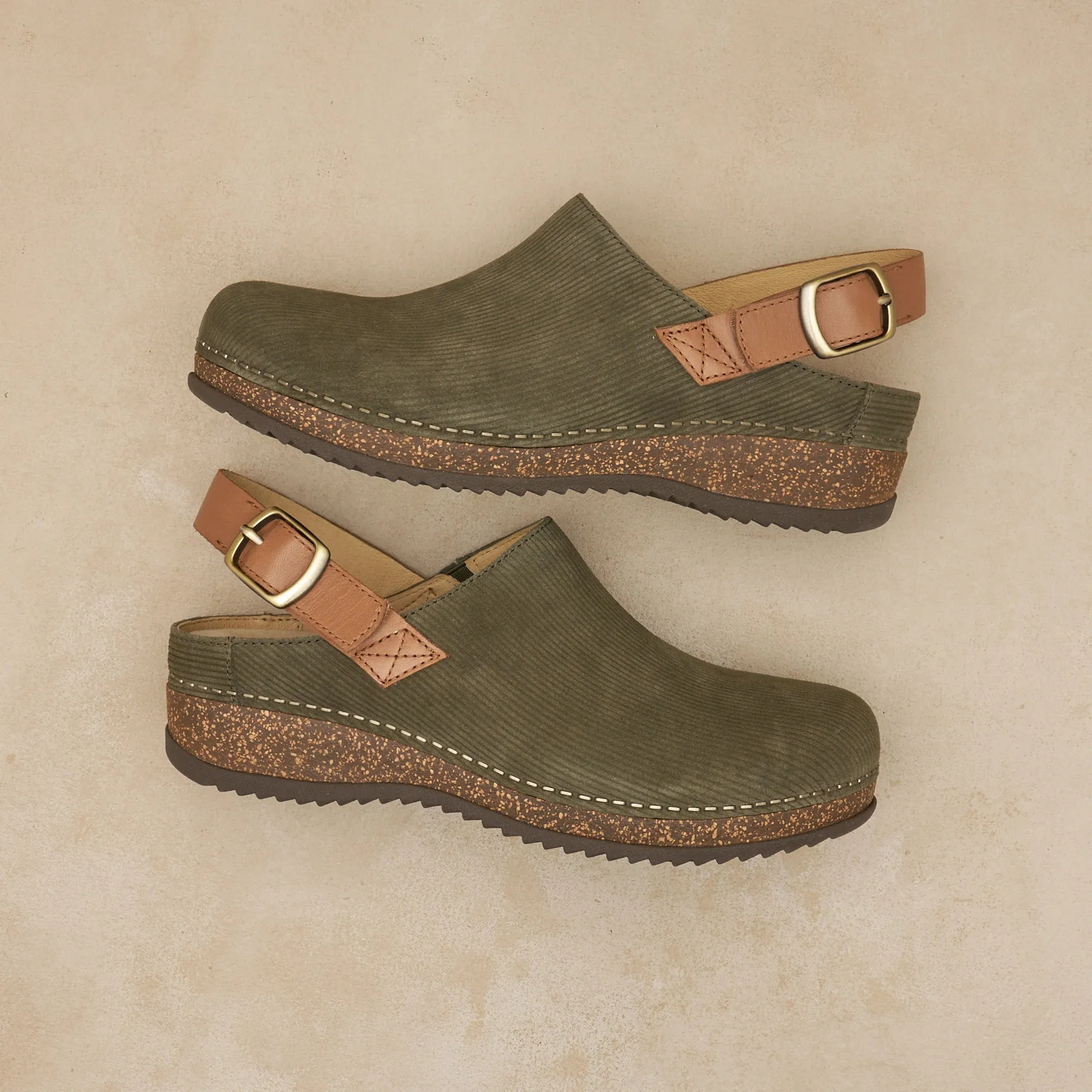 DANSKO MERRIN - OLIVE - EMBOSSED SUEDE Rapid pace Snow Warm