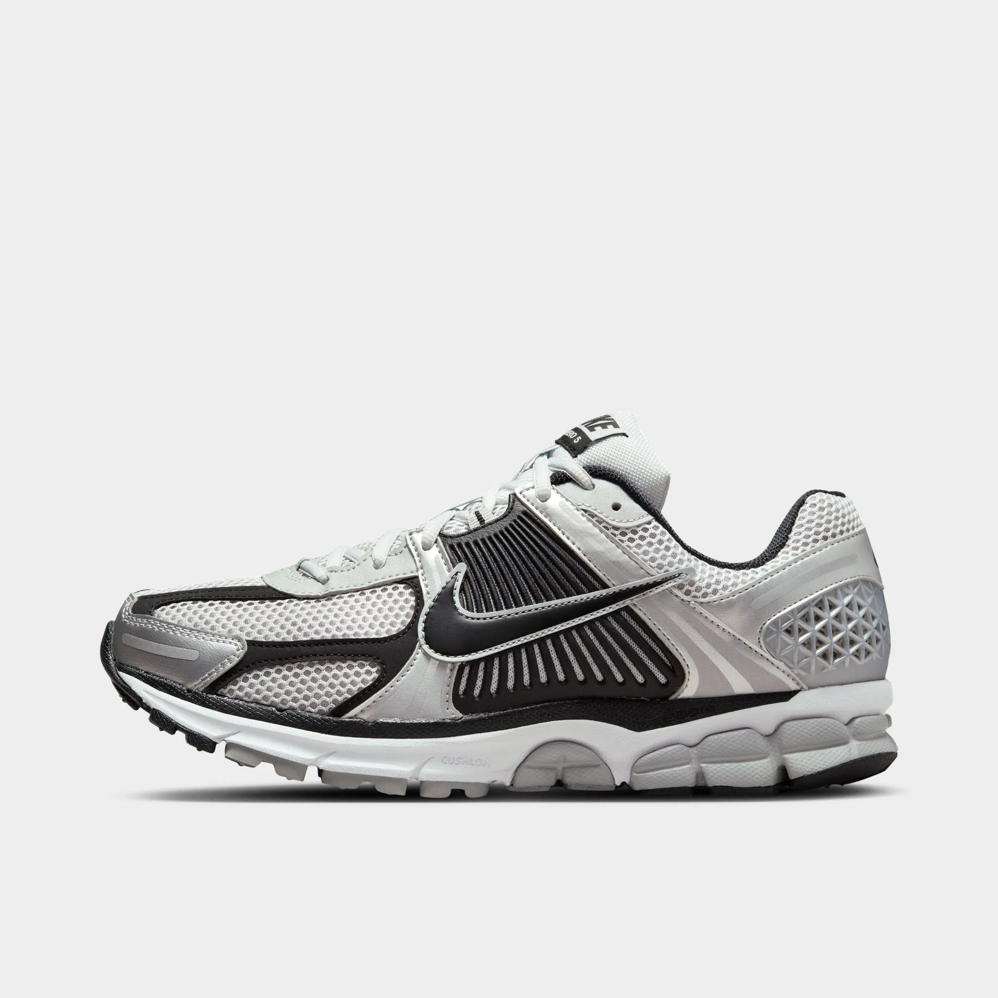 Nike Zoom Vomero 5 Metallic Silver / Black - Pure Platinum Wide Toe Box Engineering