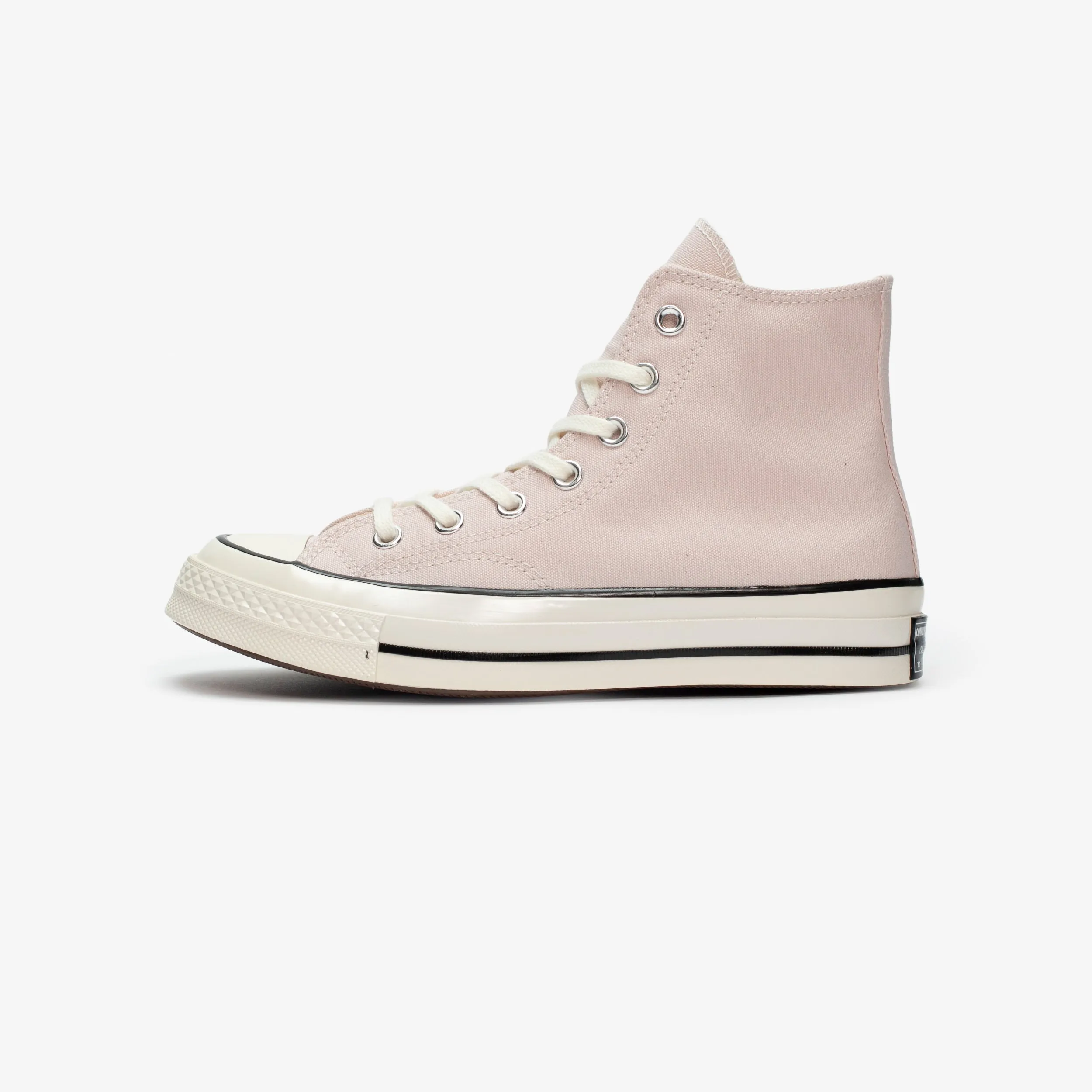 Chuck 70 Contoured Sole Foot Style