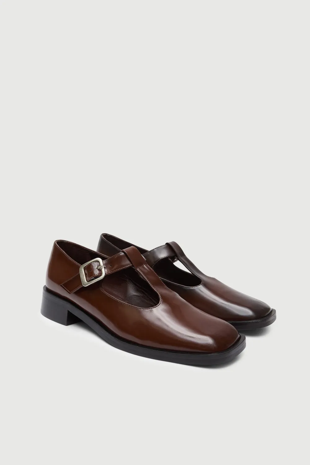 Lucy T-Bar in Caramel Leather Minimalist Round Toe