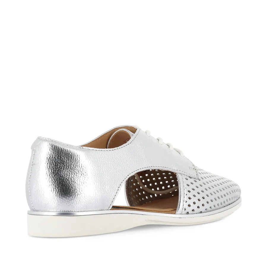 SIDECUT PUNCH - SILVER LEATHER Practical Design Calm Lane