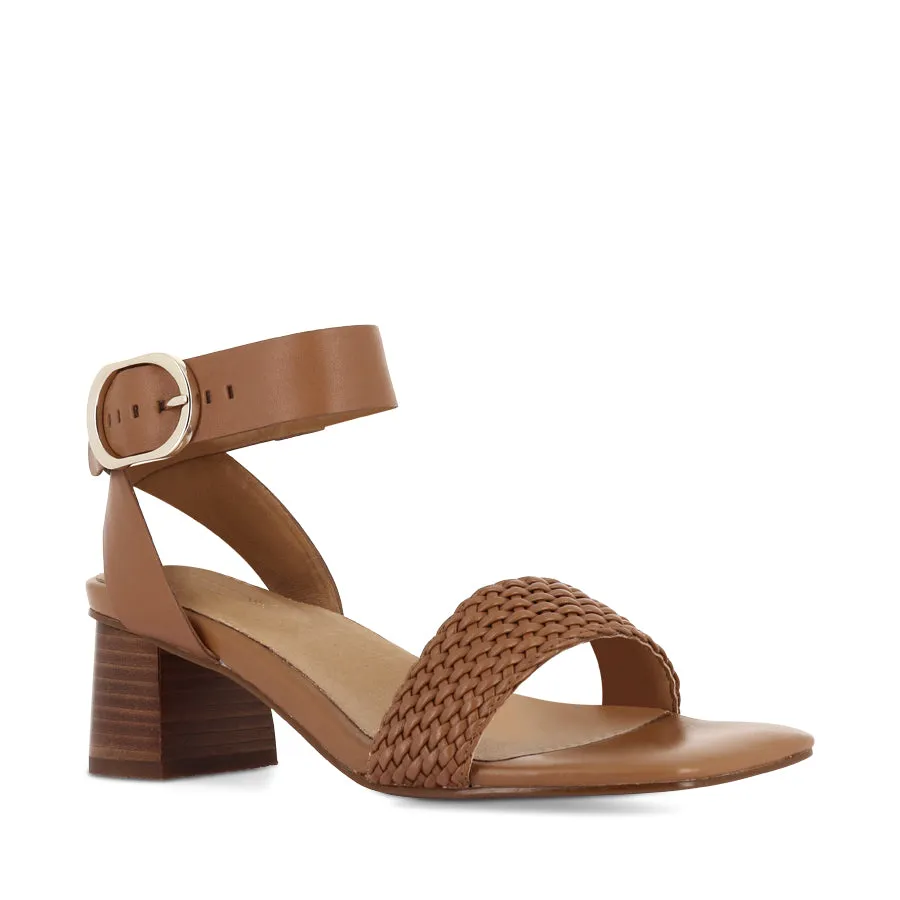 EADIE - TAN LEATHER Light Design Timeless Footwear