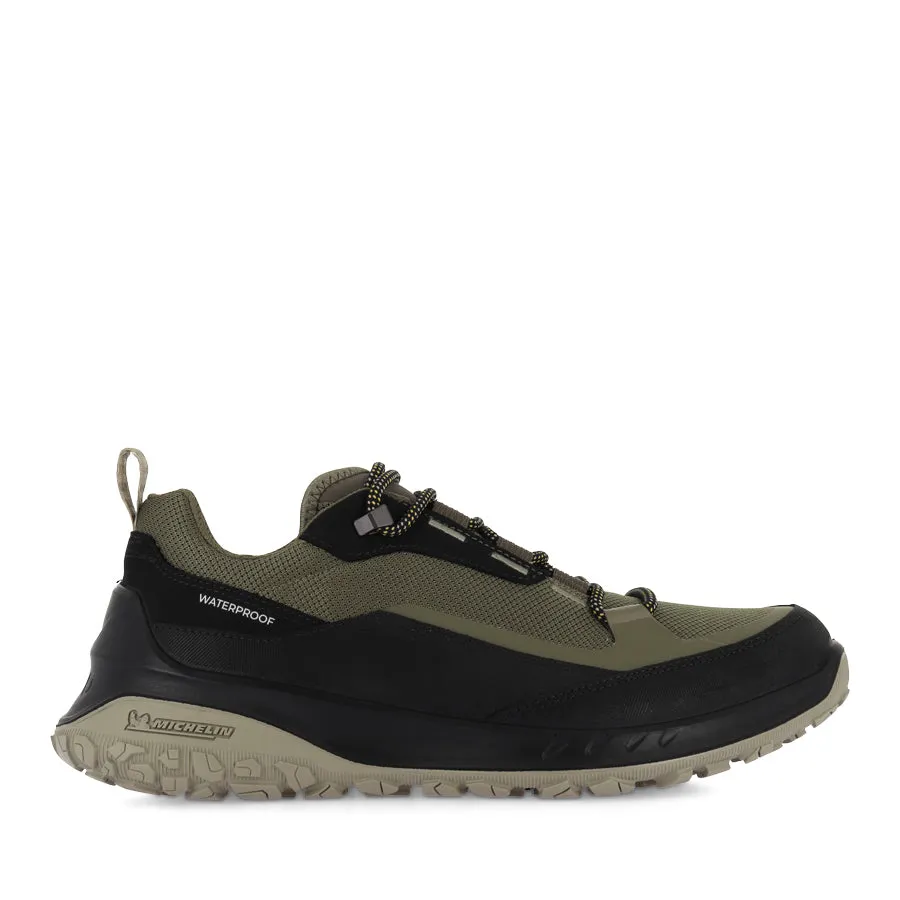 Reinforced toe box ULT-TRN LOW WP M 824254 - BLACK/TARMAC