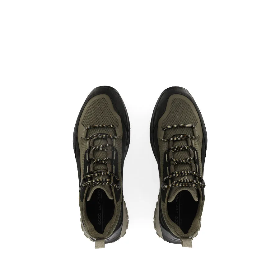 ULT-TRN LOW WP M 824254 - BLACK/TARMAC Running   Ready Durable Material