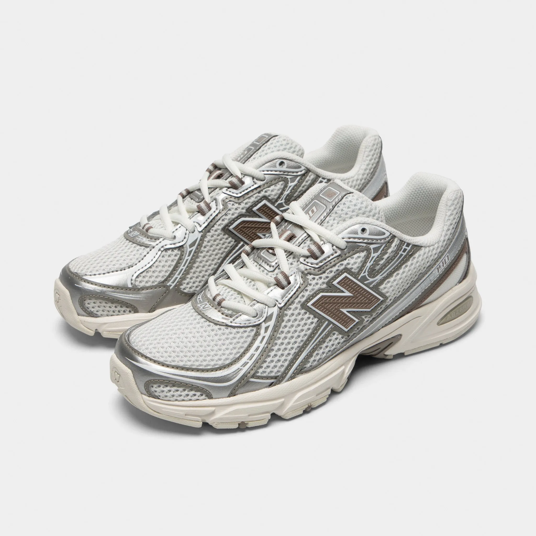 Smooth ride Vegan Leather Alternatives New Balance 740 Grey / Frosted Glass