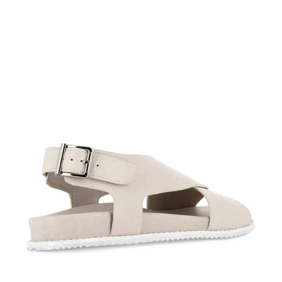 HANAKO W - ALMOND LEATHER Slide Fit Comfortable Outdoor Adventure