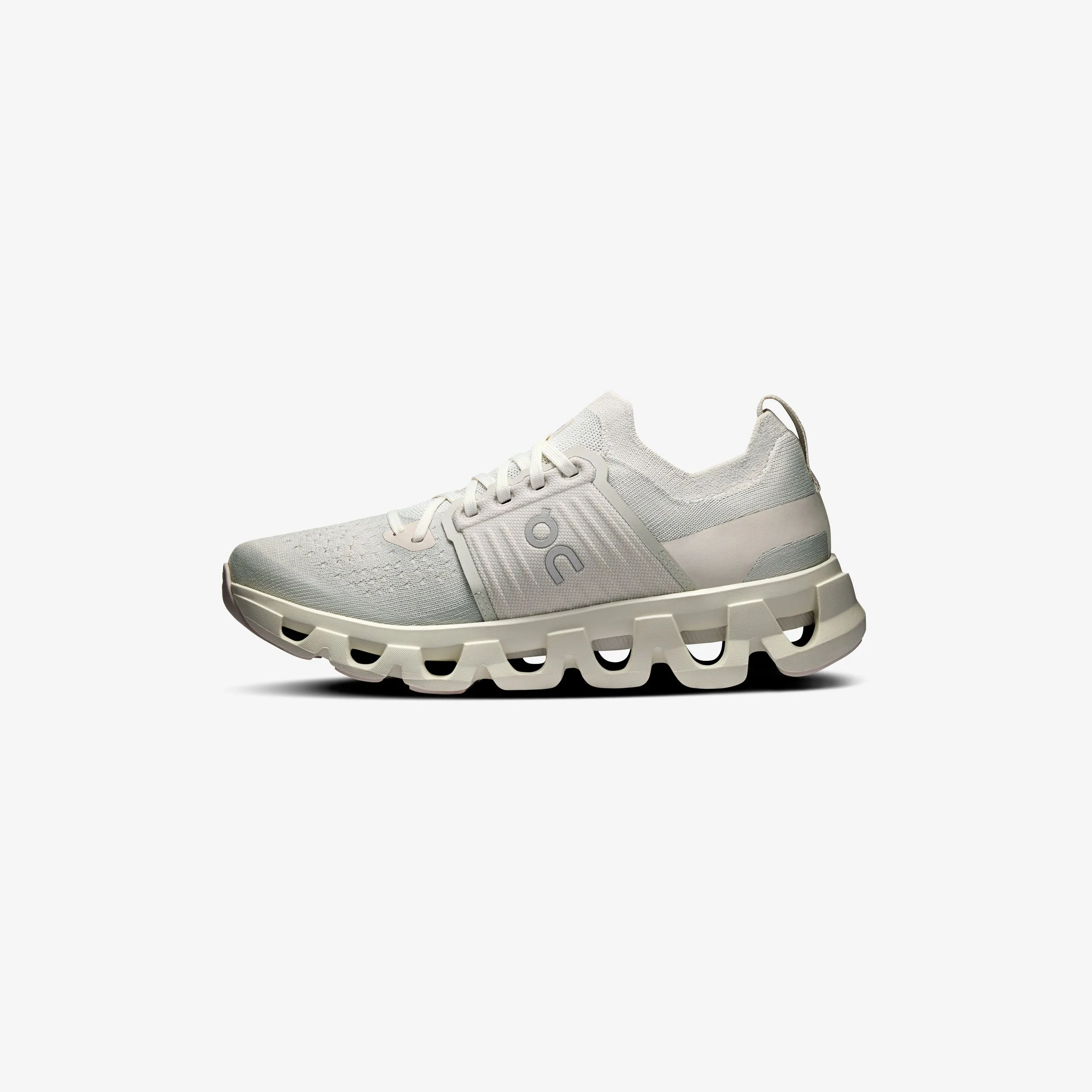 Wmns Cloudswift 4 kids - specific functions Suede
