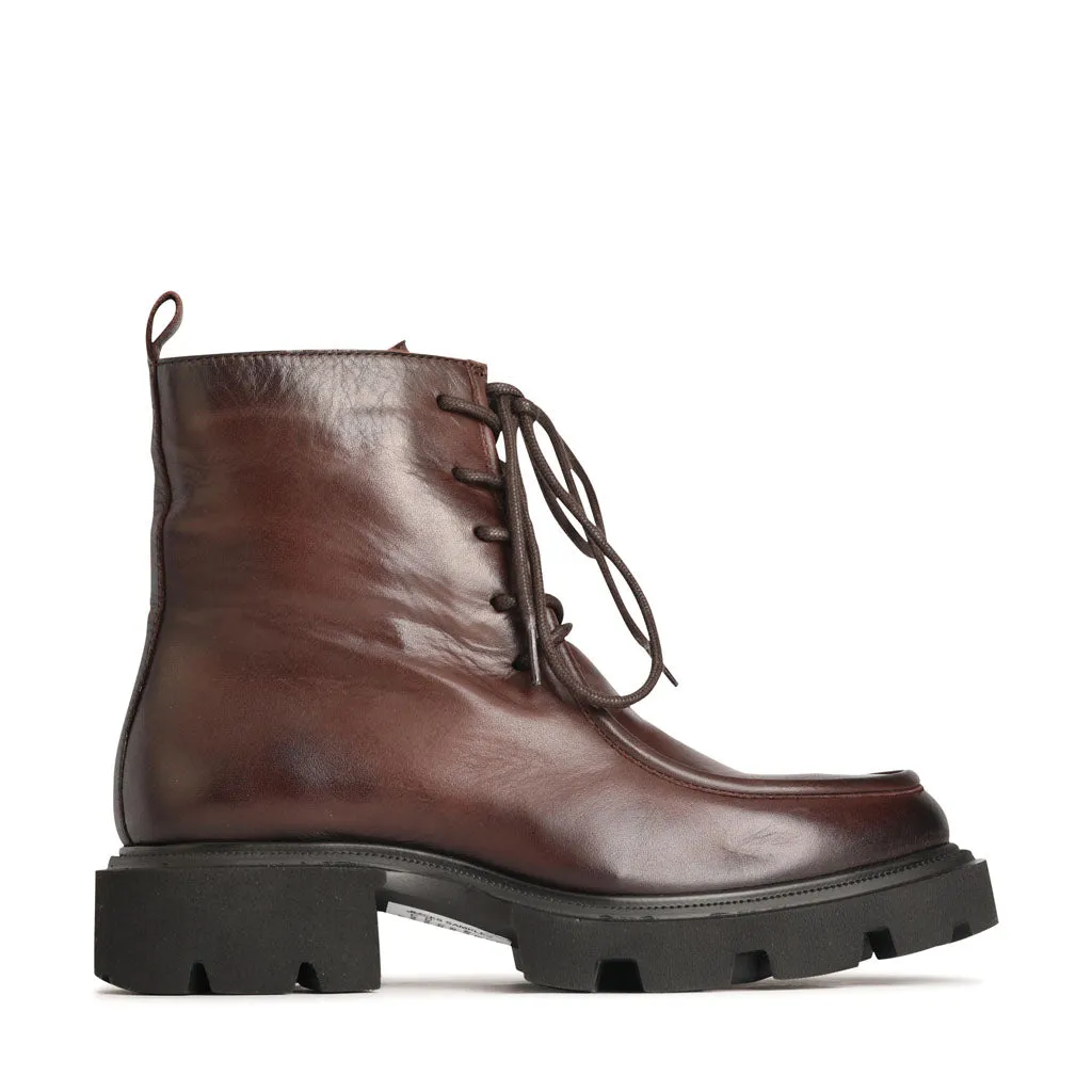 Day-to-Night Style Chic Comfort Shoes TESSA