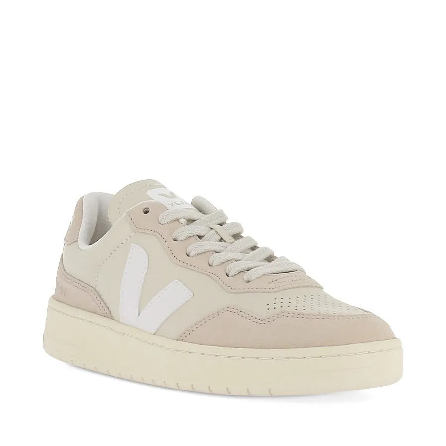 V-90 - PIERRE WHITE Walk More