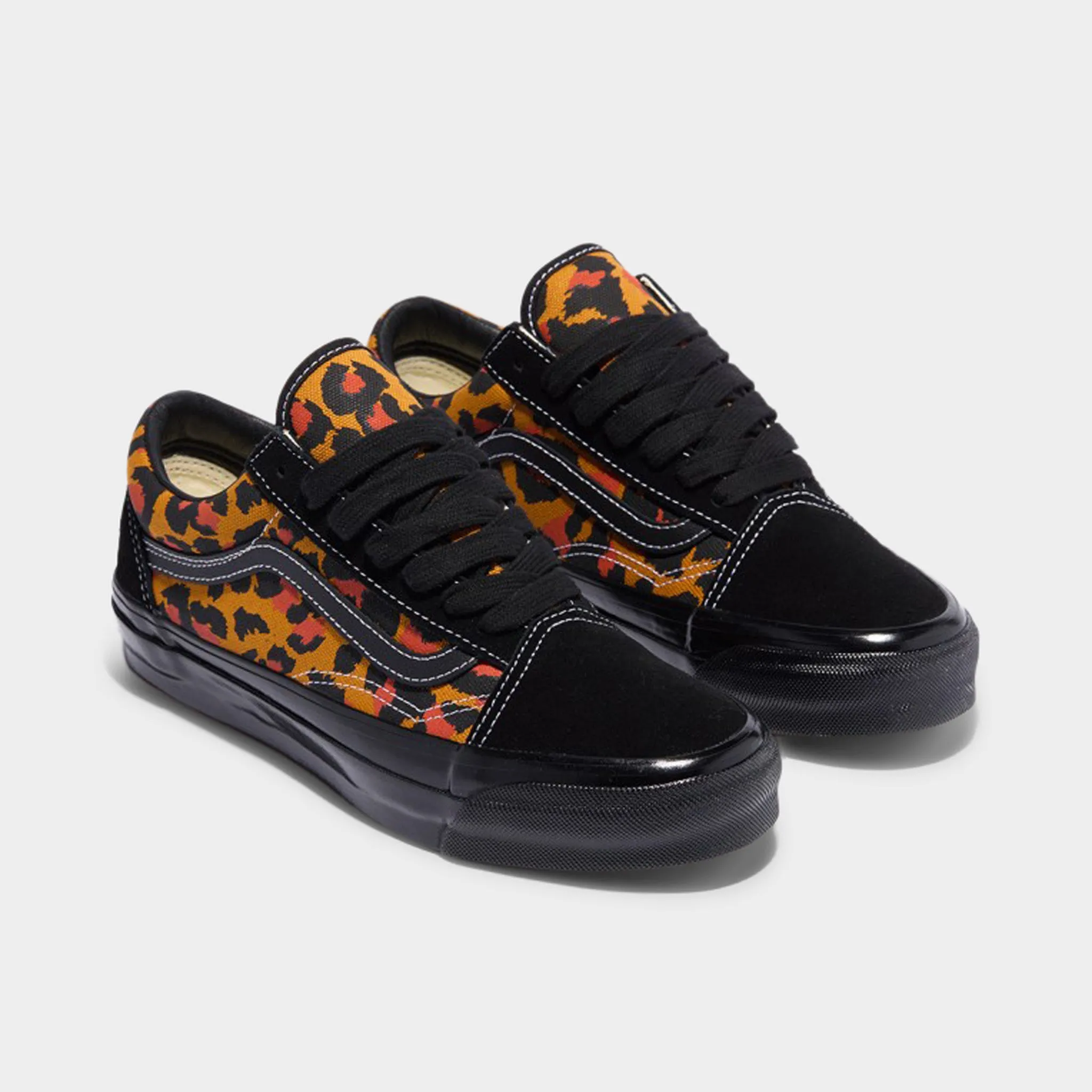 Vans LX Old Skool Leopard Black / Black suitable for beginners